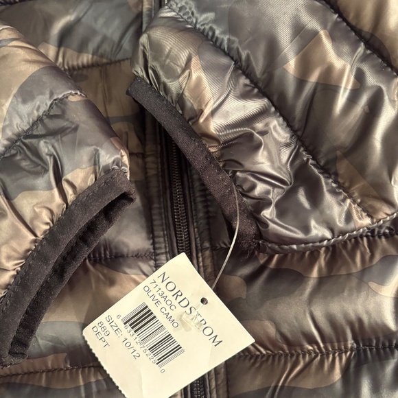 Urban Republic Jacket - Picture 3 of 14